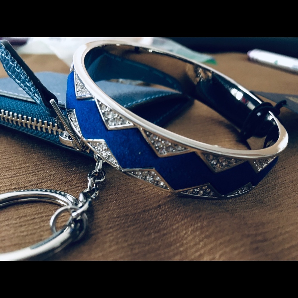 House of harlowe bracelet.